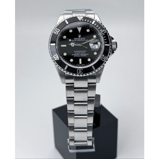 (SOLD!!) 40mm • 2000 Rolex Submariner 16610 cal.3135 Automatic